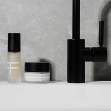 Lade das Bild in den Galerie-Viewer, Geschenkbox Facial Care
